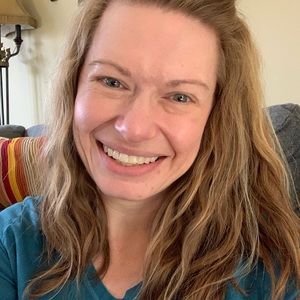 Meet your Posher, Jennie